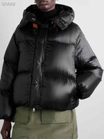 Пуховик Moncler
