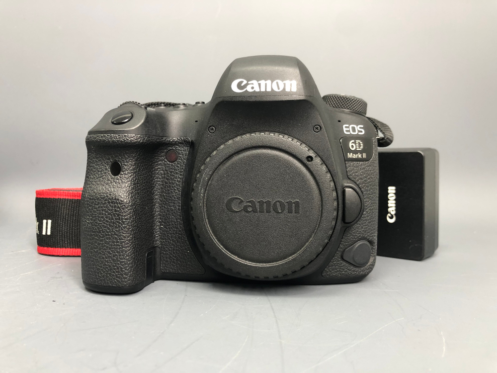 Canon EOS 6D Mark II 6.400 кадров