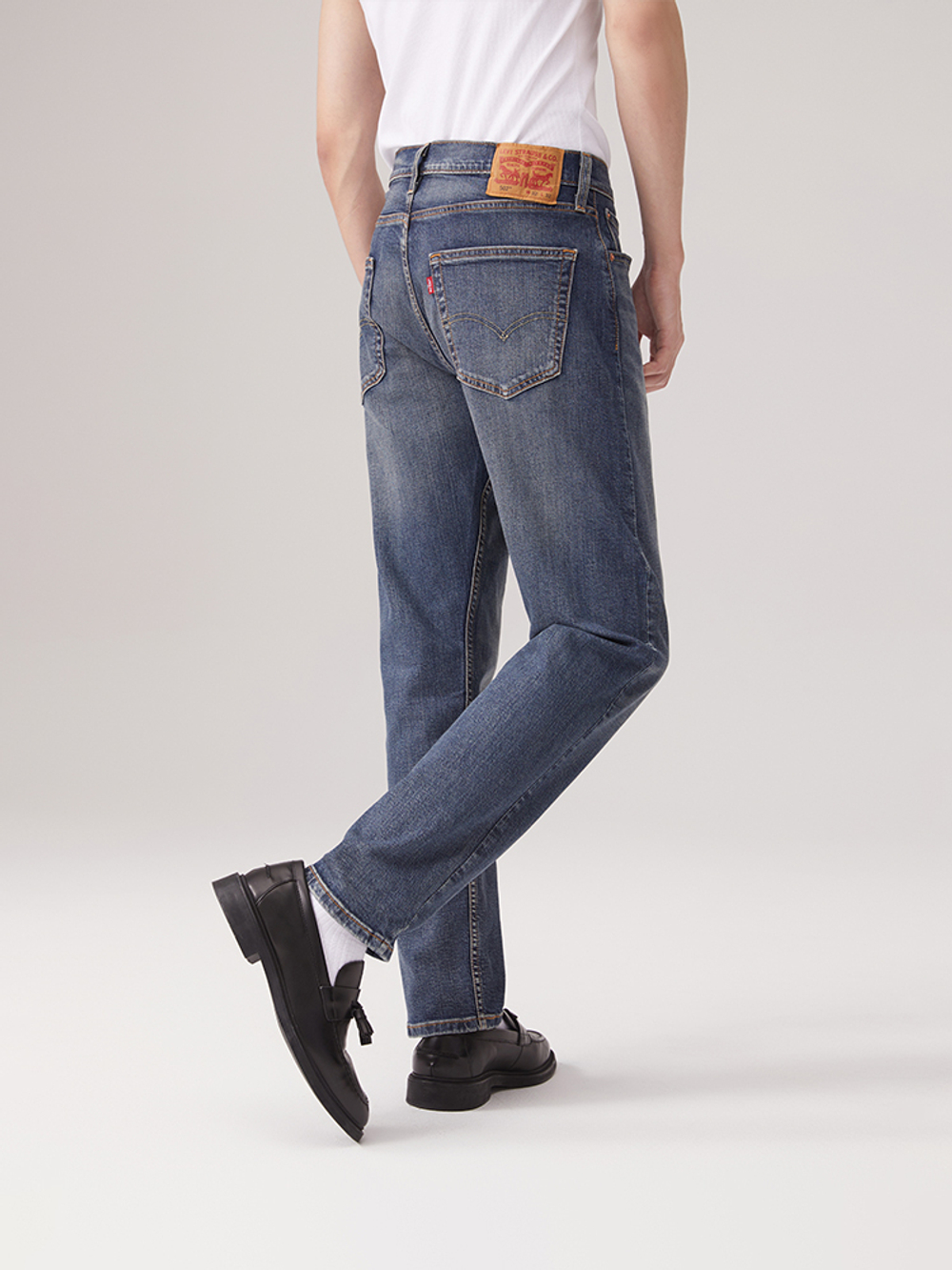 Мужские классические джинсы Levi's 502 Taper 29507-1613