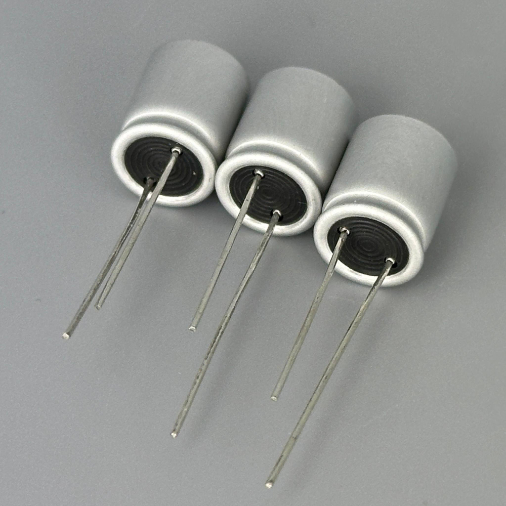 Конденсаторы UNICON UPL 35V 470UF (3 штуки)