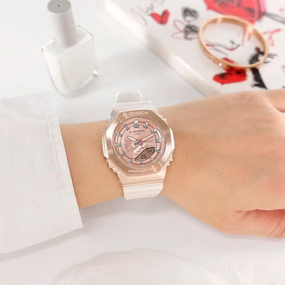 Наручные часы Casio GM-S2100CW-7A