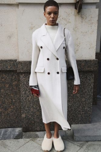 Молочное пальто Сoline