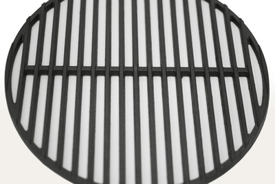 Чугунная решетка, диаметр 380 мм