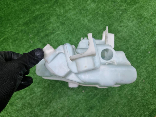 Бачок омывателя Mazda CX-5 1 (2011-2017)