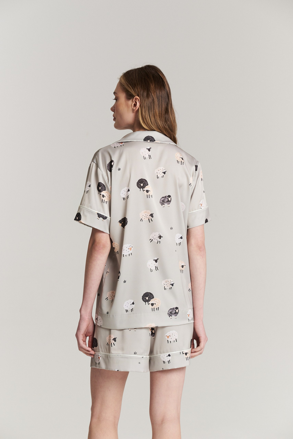 Шелковая блуза с кантом - овечки