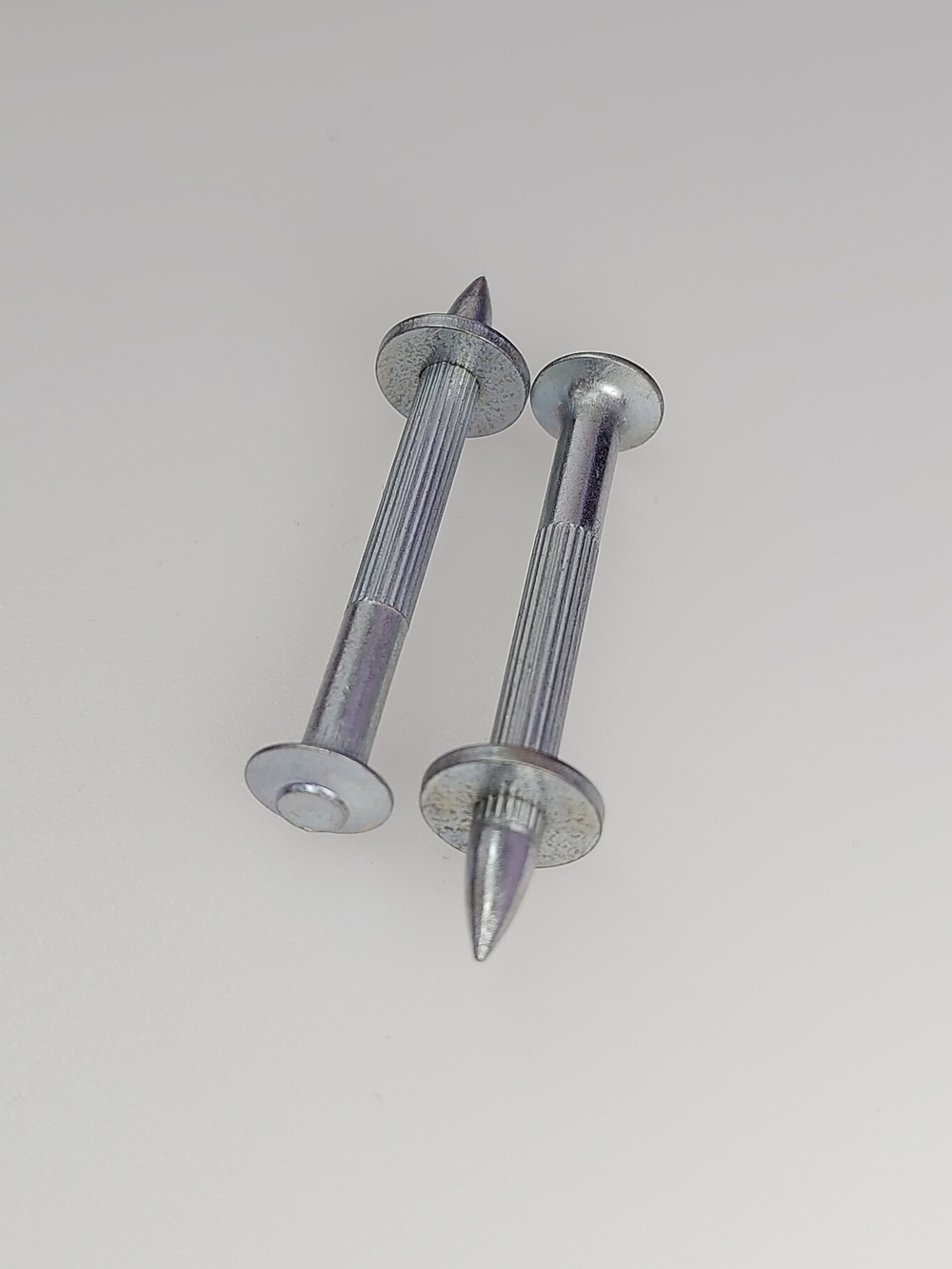 4.5х50 Дюбель-гвоздь МММз ТУ14-4-1731 (1 кг.)