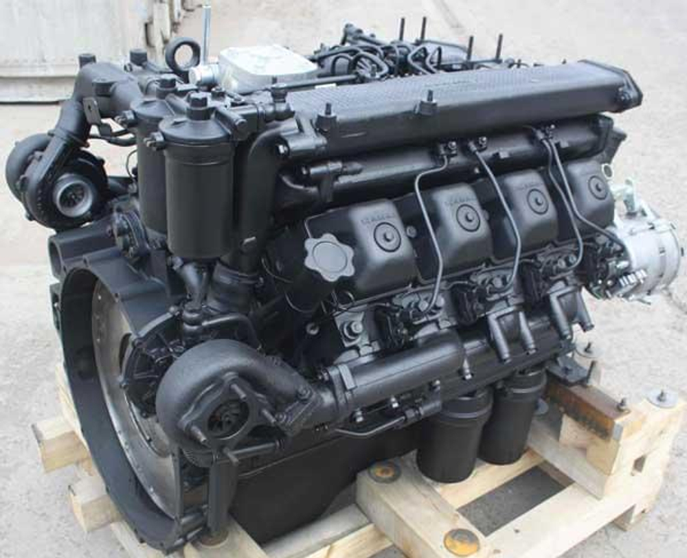 Двигатель КамАЗ 740.51 вид справа фото со склада