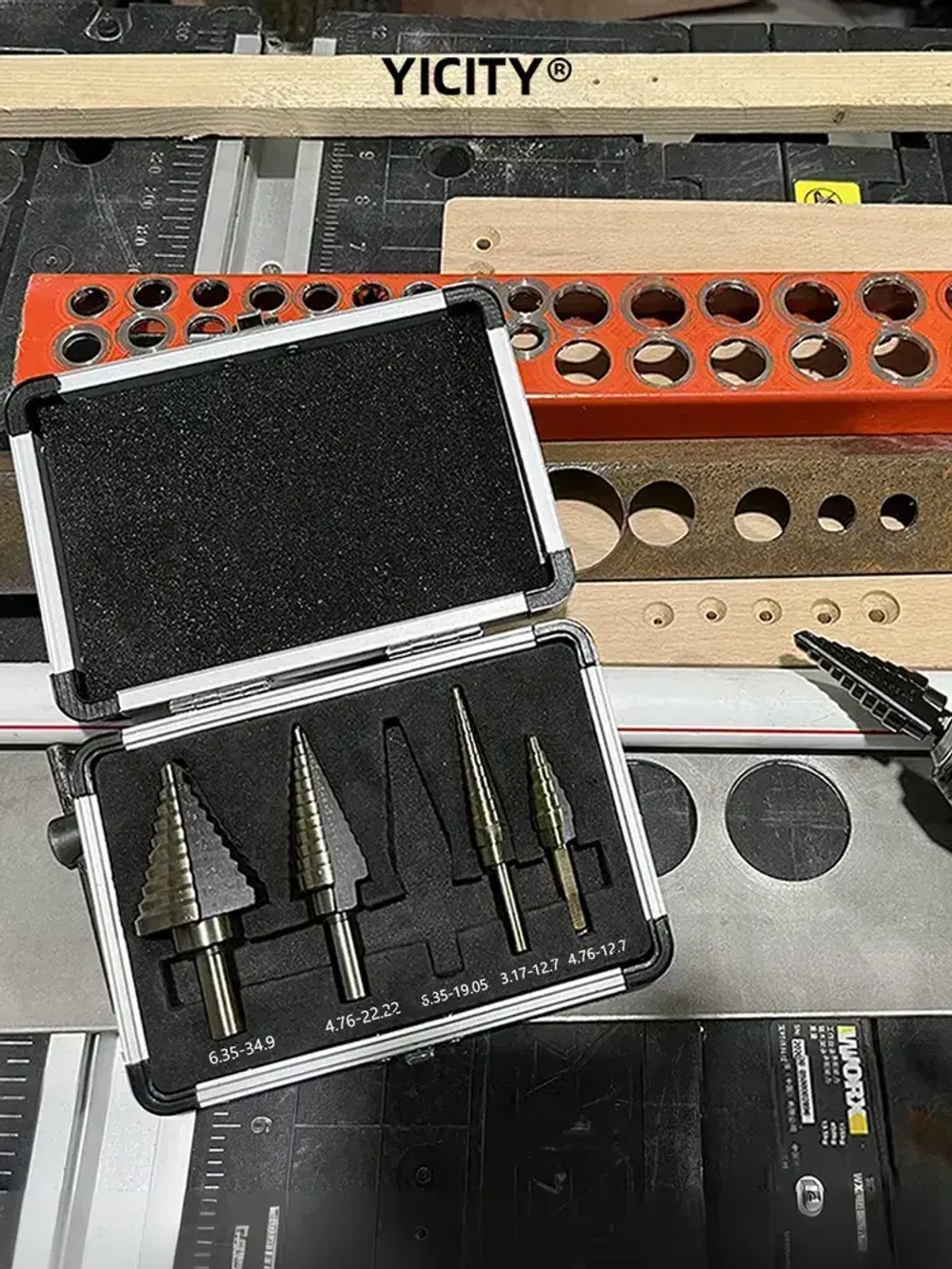 YICITY Набор ступенчатых сверел по металлу с титановым покрытием в кейсе 5шт (6-35, 5-22, 6-19, 5-13, 3-12мм)/трехгранный хвостовик/набор сверел по металлу