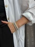 Браслет 3 ряда из серого и белого жемчуга Майорка с цирконами, оттенок золото. Регулировка длины. На любой размер.