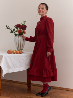 Платье с оборками