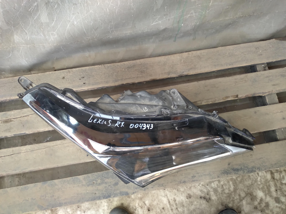 Фара правая LED Lexus RX 4 15-19 Б/У Оригинал 8114548D70