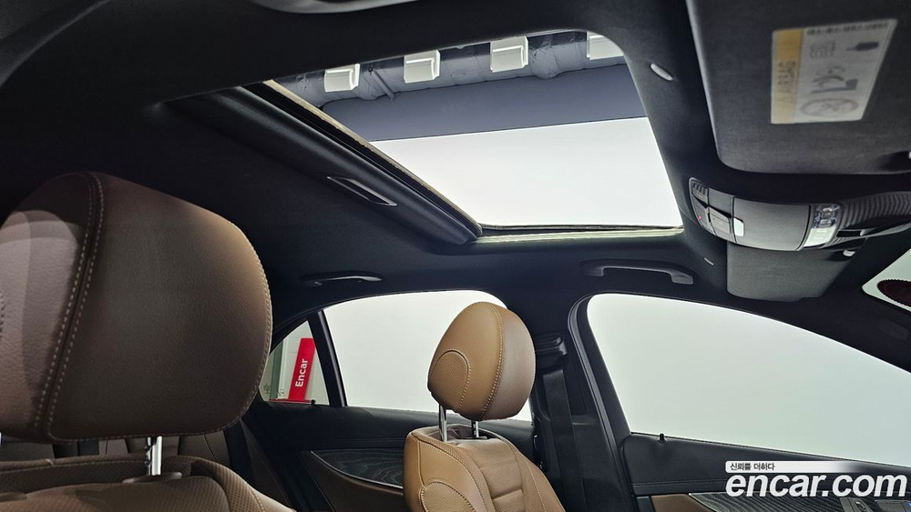 Mercedes-Benz E-Class W213 E350 4MATIC Avangarde (08.2022)