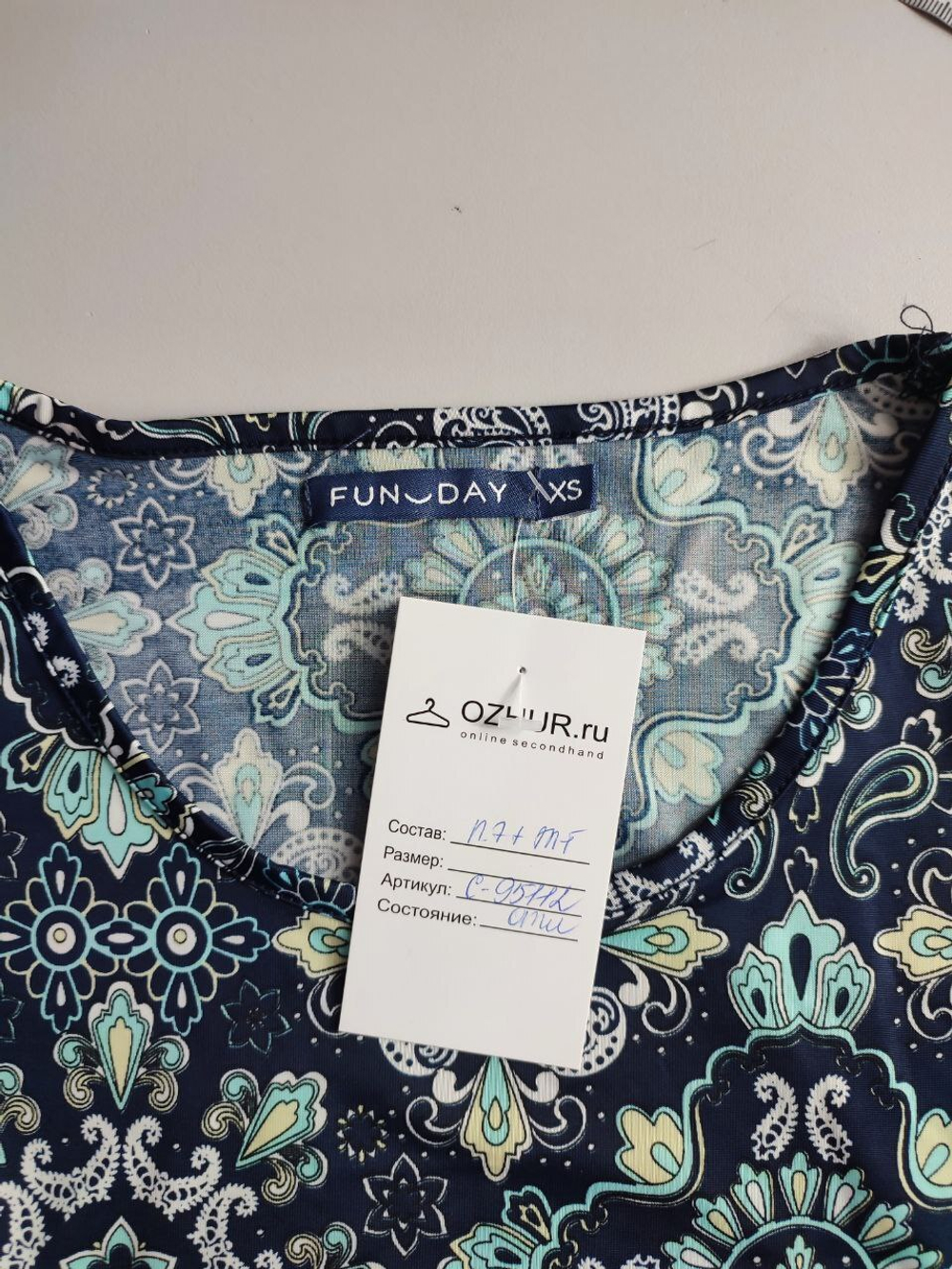Джемпер Funday c принтом 42 размер