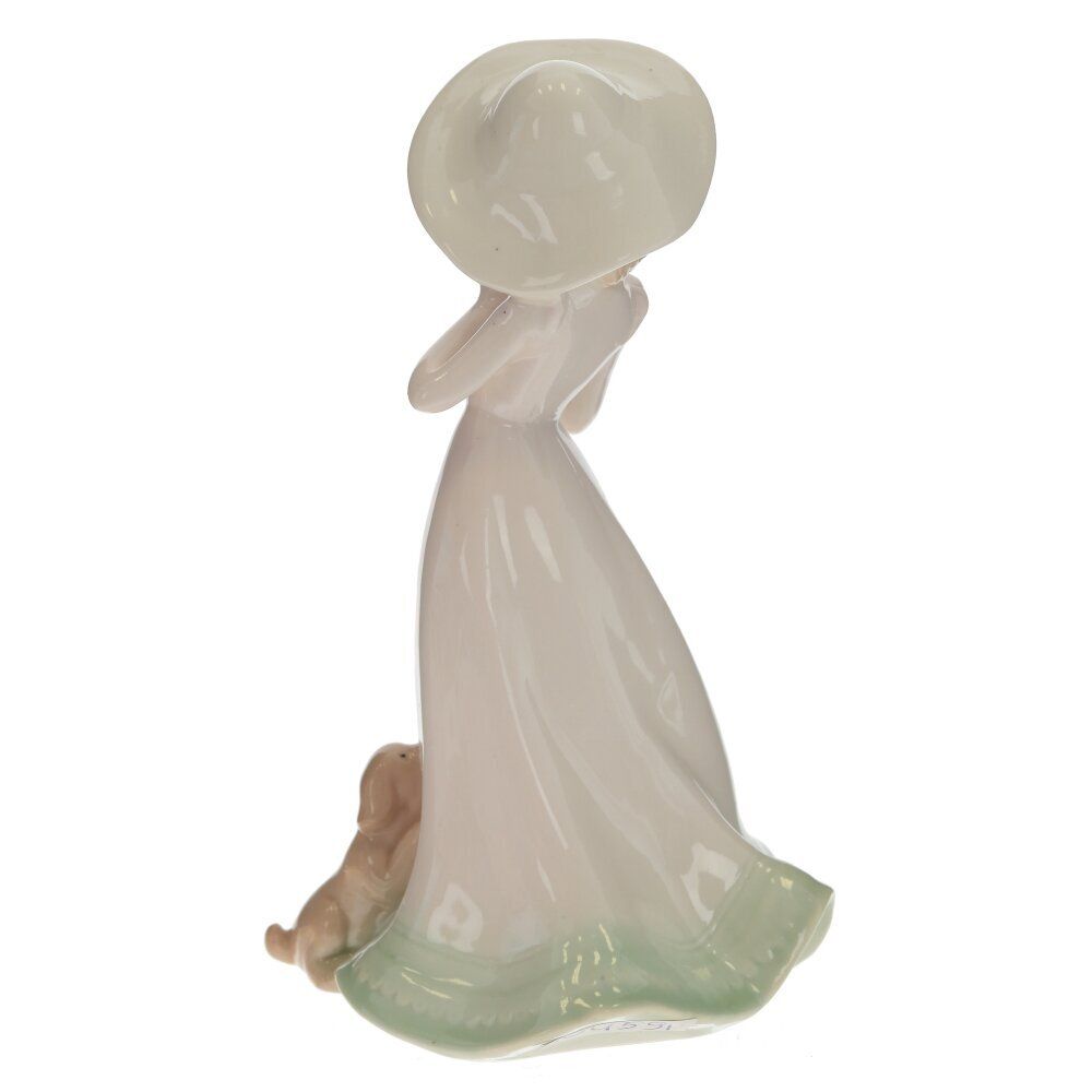 GAEM Фигурка декоративная "Девочка", L8,5 W8 H15,5 см