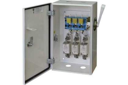 Ящик силовой с рубильником и предохранителями ЯРП-250-IP54-У3 550х300х183мм УЗОЛА U450411