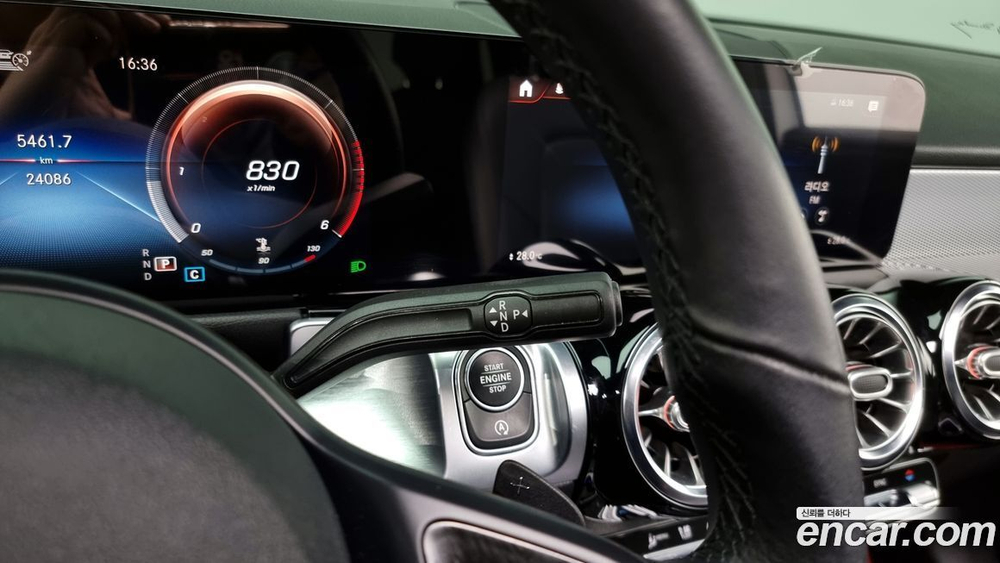 Mercedes-Benz GLB-Class X247 GLB200 d (08.2021)