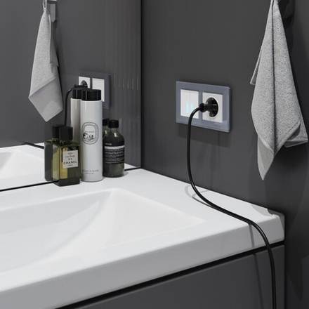 Рамка на 2 поста Favorit (серый,стекло)