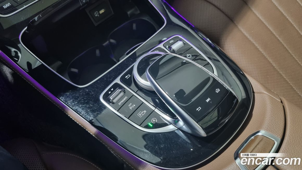 Mercedes-Benz E-Class W213 E300 4MATIC Exclusive (12.2019)