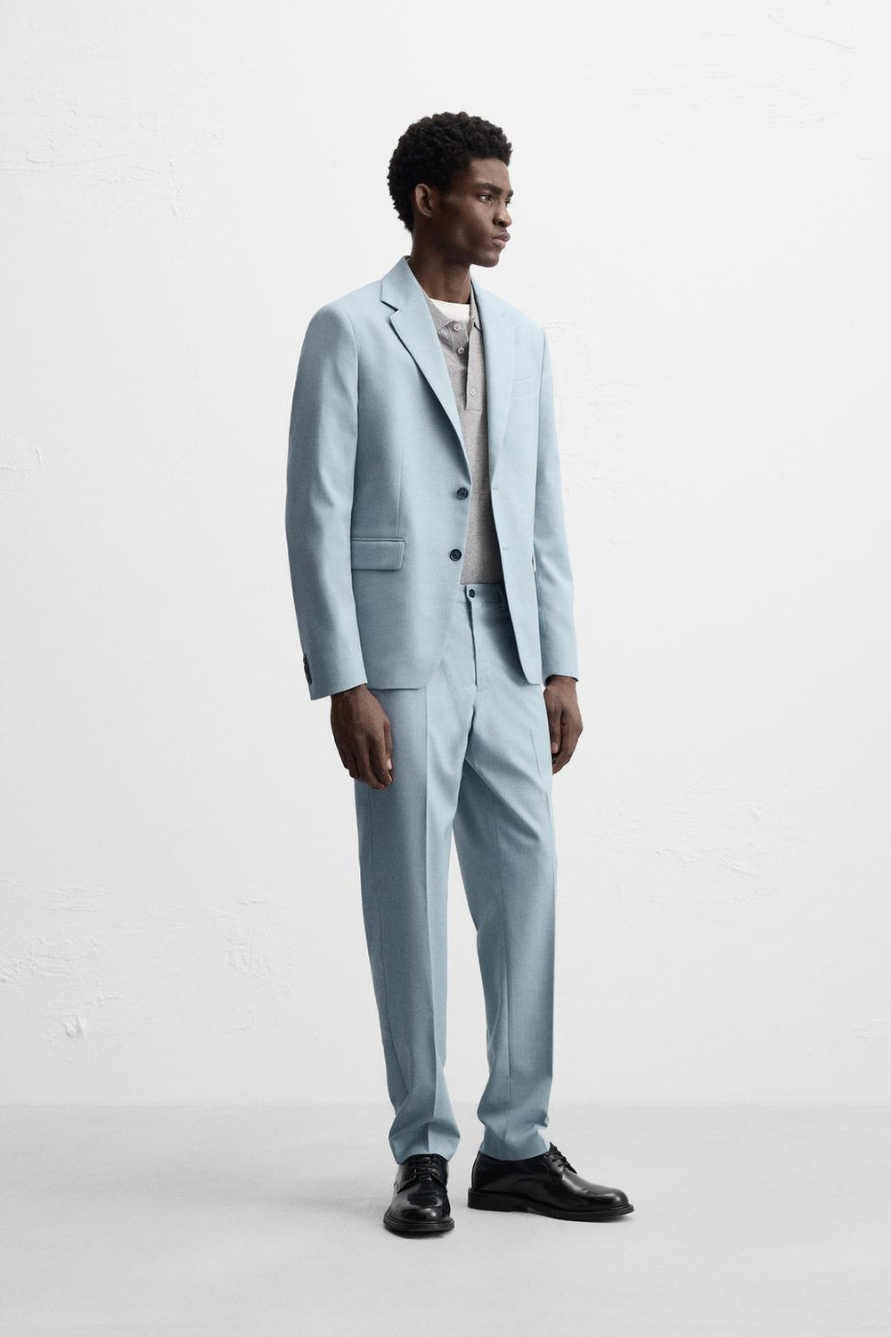Костюмный блейзер slim fit