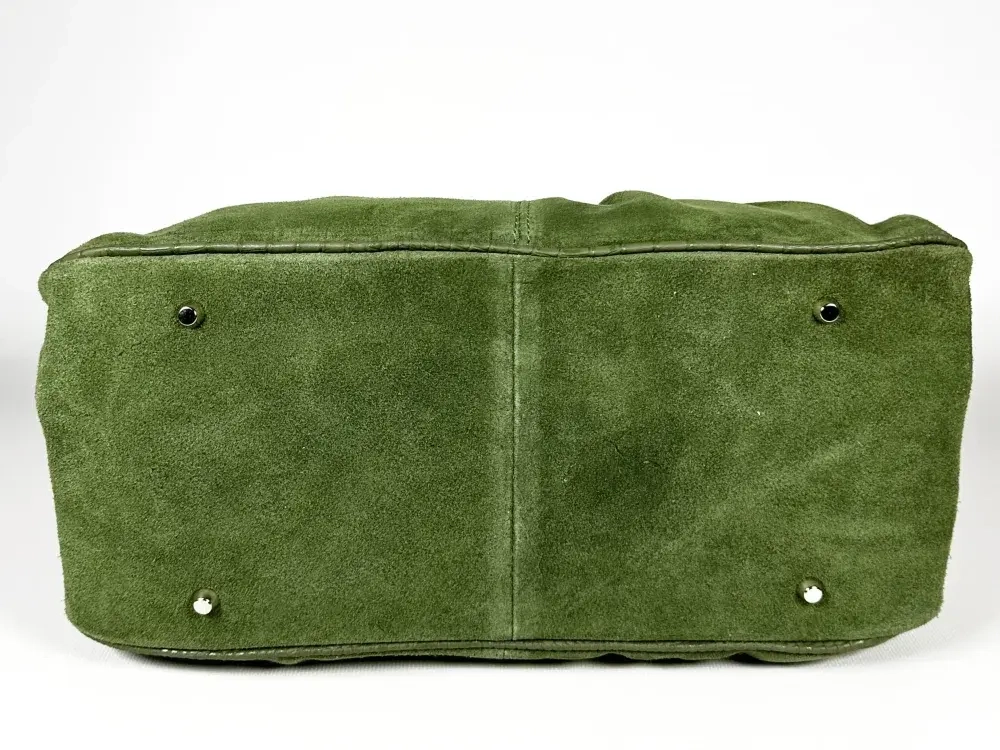 Женская зеленая сумка из натуральной замши