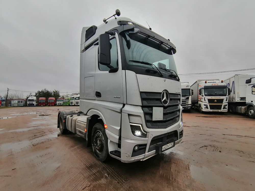 Mercedes-Benz ACTROS 4x2 Седельный тягач 1848 (Дизельный, 12,8 л, 476 л.с., АТ)
