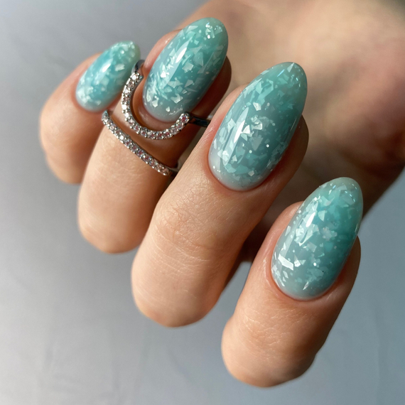 Камуфлирующая база цветная B33 10 мл