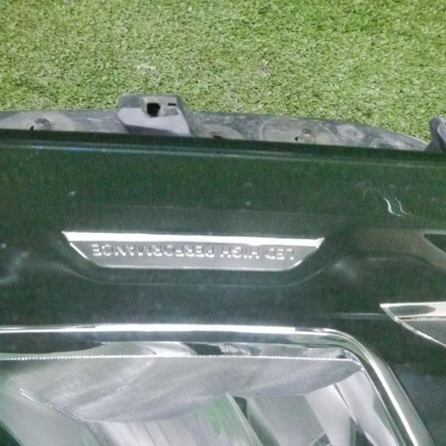 Фара правая Mercedes CLA C117 (2016-2019) LED