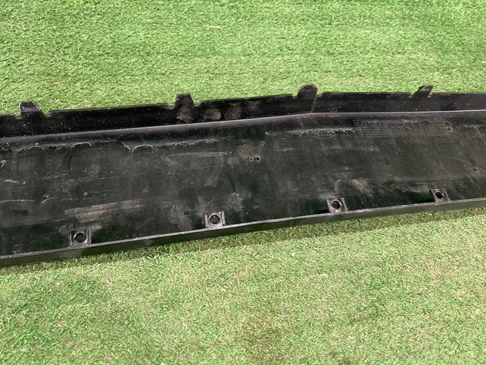 Накладка переднего бампера Land-Rover Defender 2 L663 (2019-н.в.)