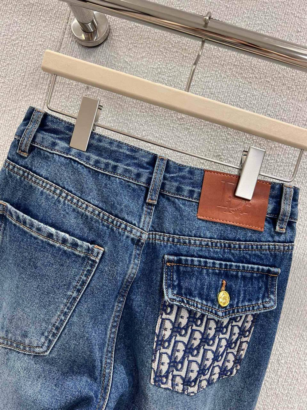 Джинсы Dior