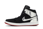 Кроссовки Jordan Air Jordan 1 Mid Takes It Back To "Johnny Kilroy"
