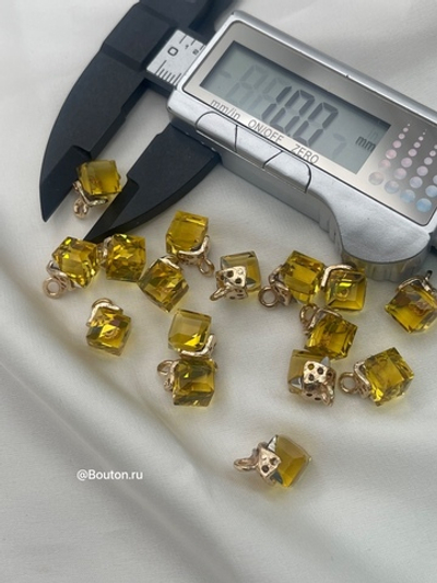 Пуговица на ножке Золото кристалл желтый