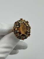 Кольцо с коричневыми кристаллами