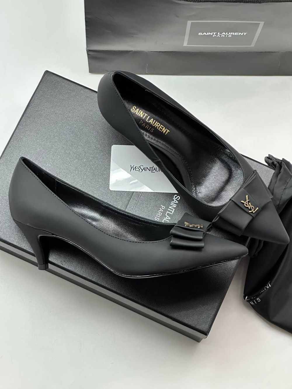 Туфли Yves Saint Laurent