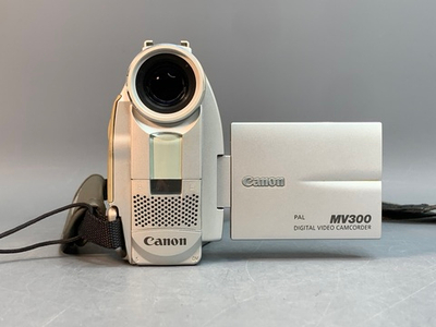 Canon MV300 не закрывается отсек с кассетой