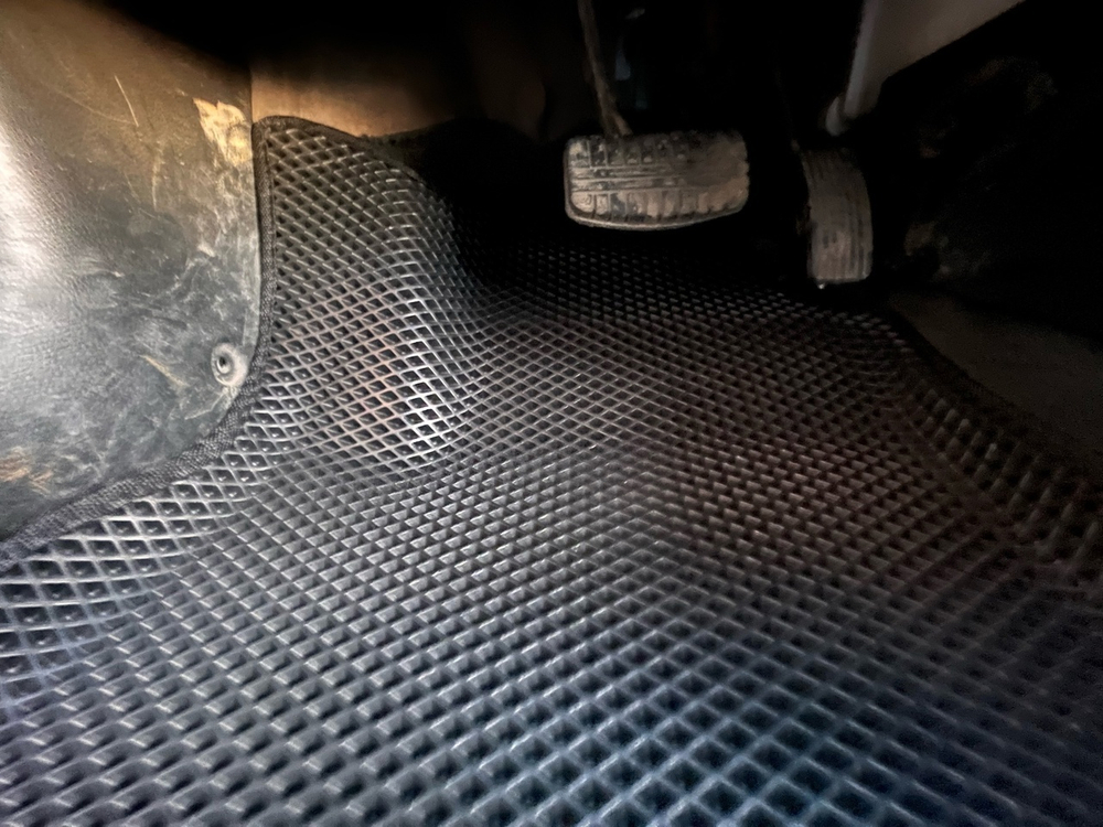 Коврики Eva с 3D бортами на Mitsubishi Lancer X