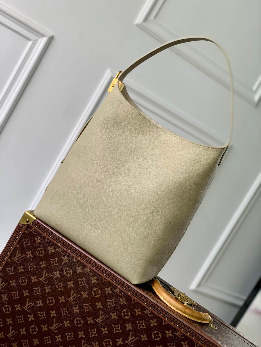 Louis Vuitton Low Key Hobo MM