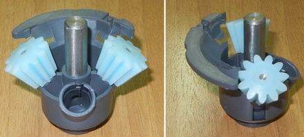 Редуктор мясорубки Bosch (Бош) с 2 шестернями- 611988 ОРИГИНАЛ