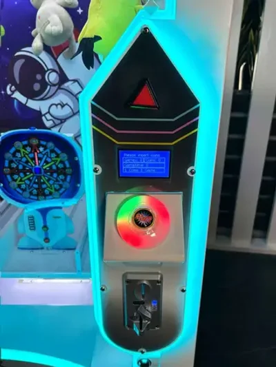 Призовой автомат прищепка «Space X»