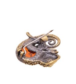 AM-3508 Брошь «Хамелеон Паскаль» (латунь, янтарь)