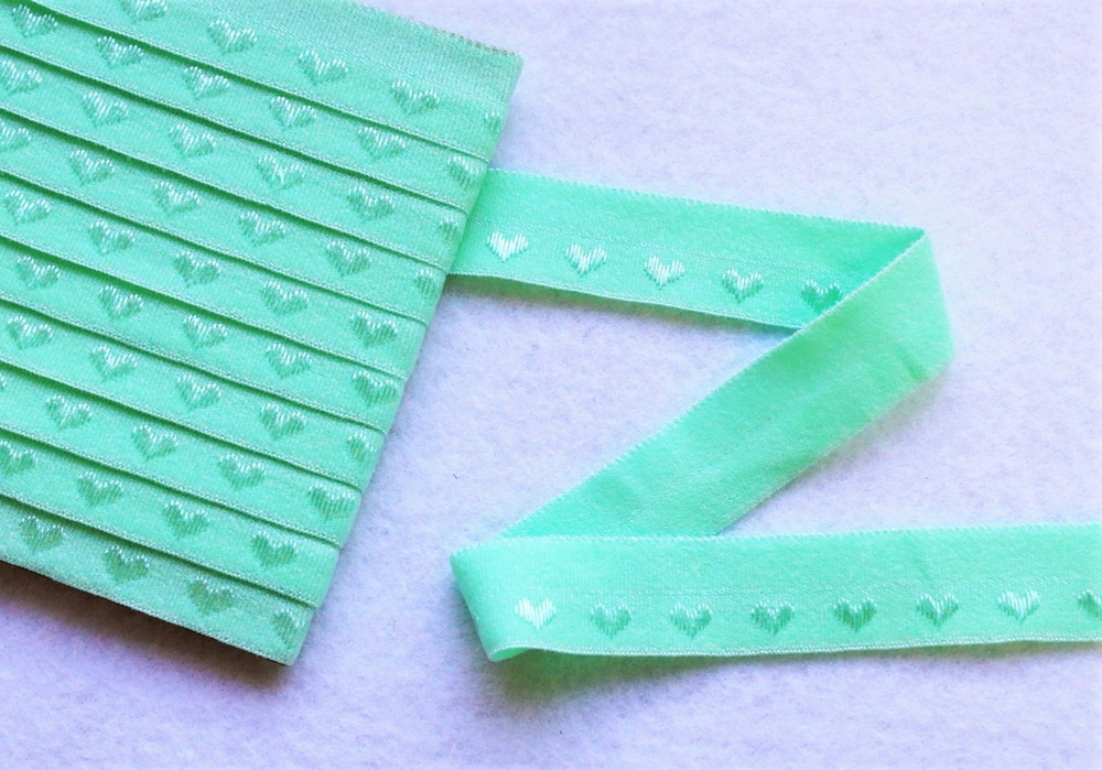Бейка трикотажная (эластичная, 1,5см). Мятная (СЕРДЕЧКИ)