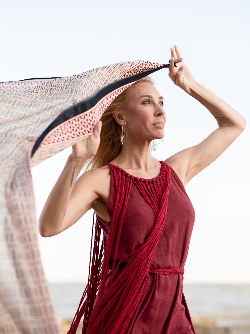 Легкий шарф-платок