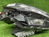 Битая Фара правая Geely Atlas Pro (2021-2025) LED