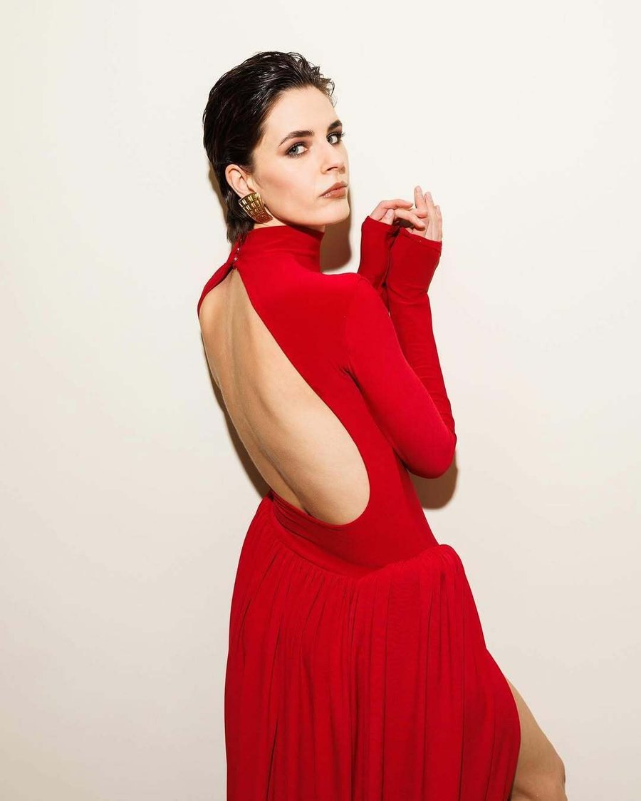 Платье с буфами