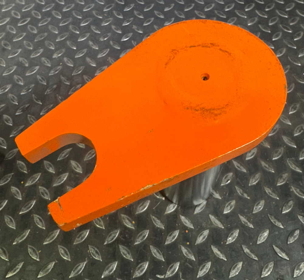 Палец 2123-2443