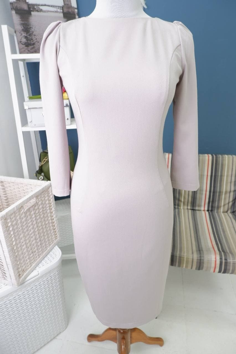 Платье Anna K. элегантное 46 размер