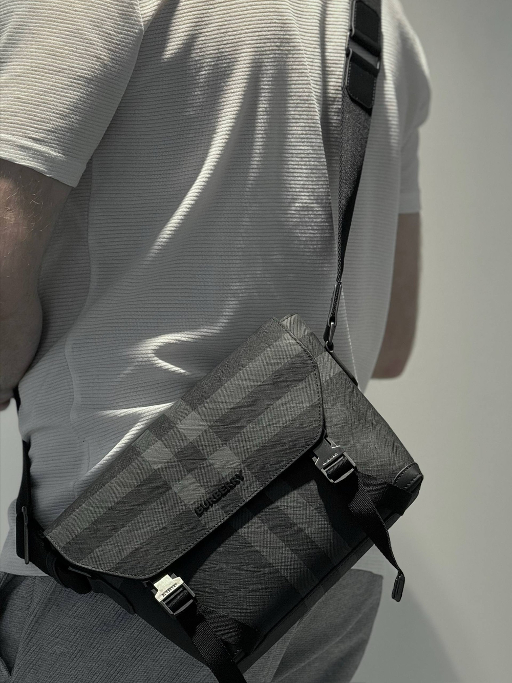 Сумка через плечо Burberry