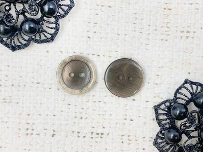Пуговицы, d 1,8 см, 2 прокола