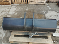 Ковш JD325 1500 мм планировочный