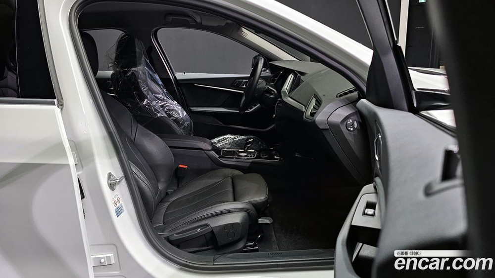 BMW 1 Series (F40) 120i Advantage (06.2021)