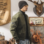 Бомбер мужской осень-зима,трикотажный воротник.Без капюшона.Наполнитель 90% белый утиный пух